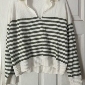 LOFT Green and White V-Neck Sweater